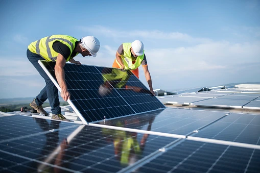 Why Bespoke Solar Panels are a Game-Changer for UK Homes